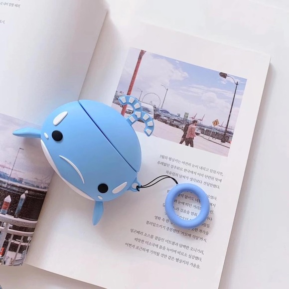 Whale AirPods 1&2 protective silicon case - Picture 1 of 5